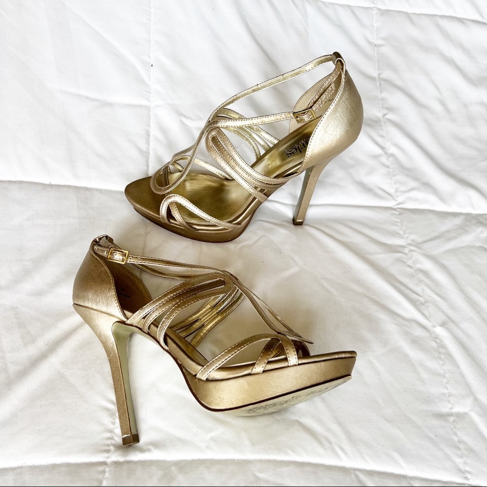 Charles David Platform Sandals
